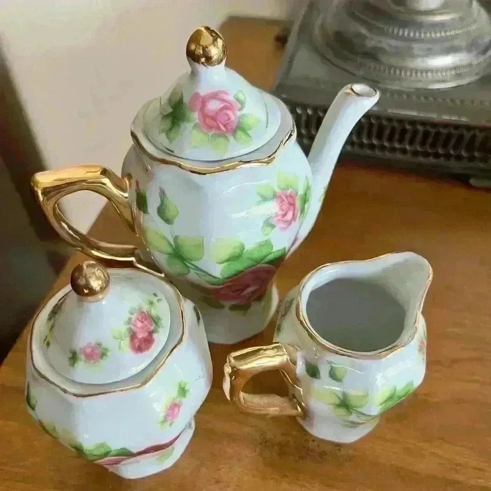 Child's Tea  Set - Picture 3 of 3